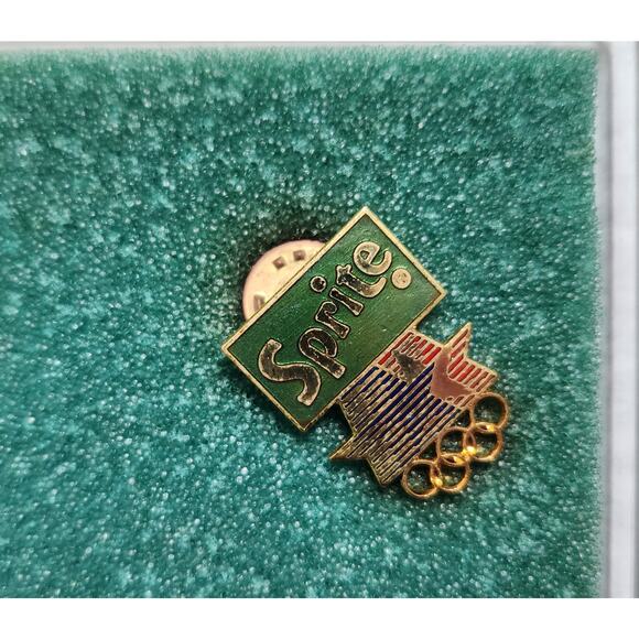 1984 Los Angeles Olympics Coca-Cola Vintage Collectible Pins Set Of 5 Pre-owned - Picture 6 of 8